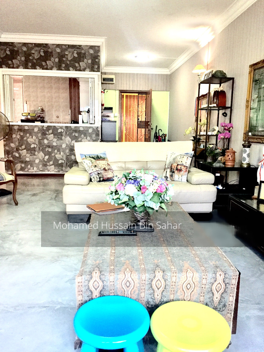 Yishun Street 61 thumbnail photo